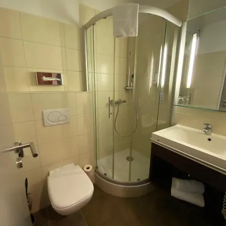 Am Schloss מלון ארנסבורג