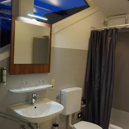 Am Schloss ארנסבורג