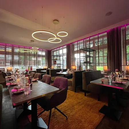 Am Schloss מלון 3*