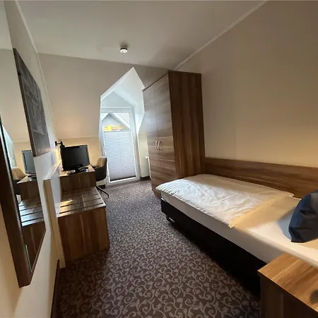 Am Schloss Hotel 3*