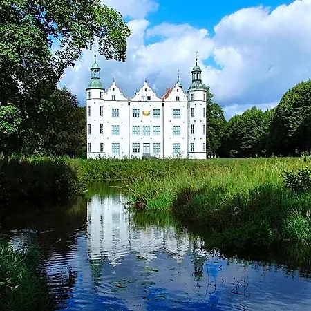 Am Schloss 3* Аренсбург